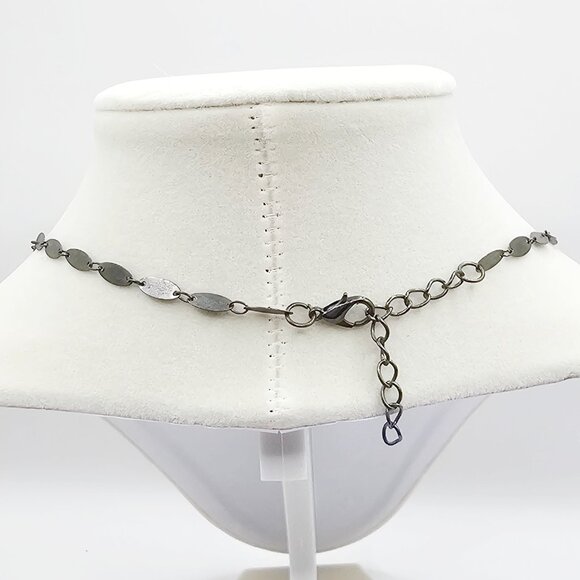 Simple Silver Tone Necklace - Picture 4 of 4